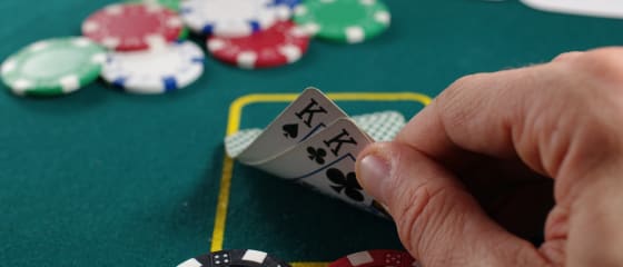 Udhëzues pokeri për të bërë dorën fituese