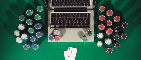 Cilat lojëra të kazinosë me tregtarë të drejtpërdrejtë janë më të mirat për të luajtur tani?